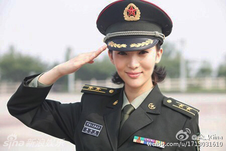 组图:何炅等众星致敬抗战老兵 杨洋军装帅气_高清图集_新浪网