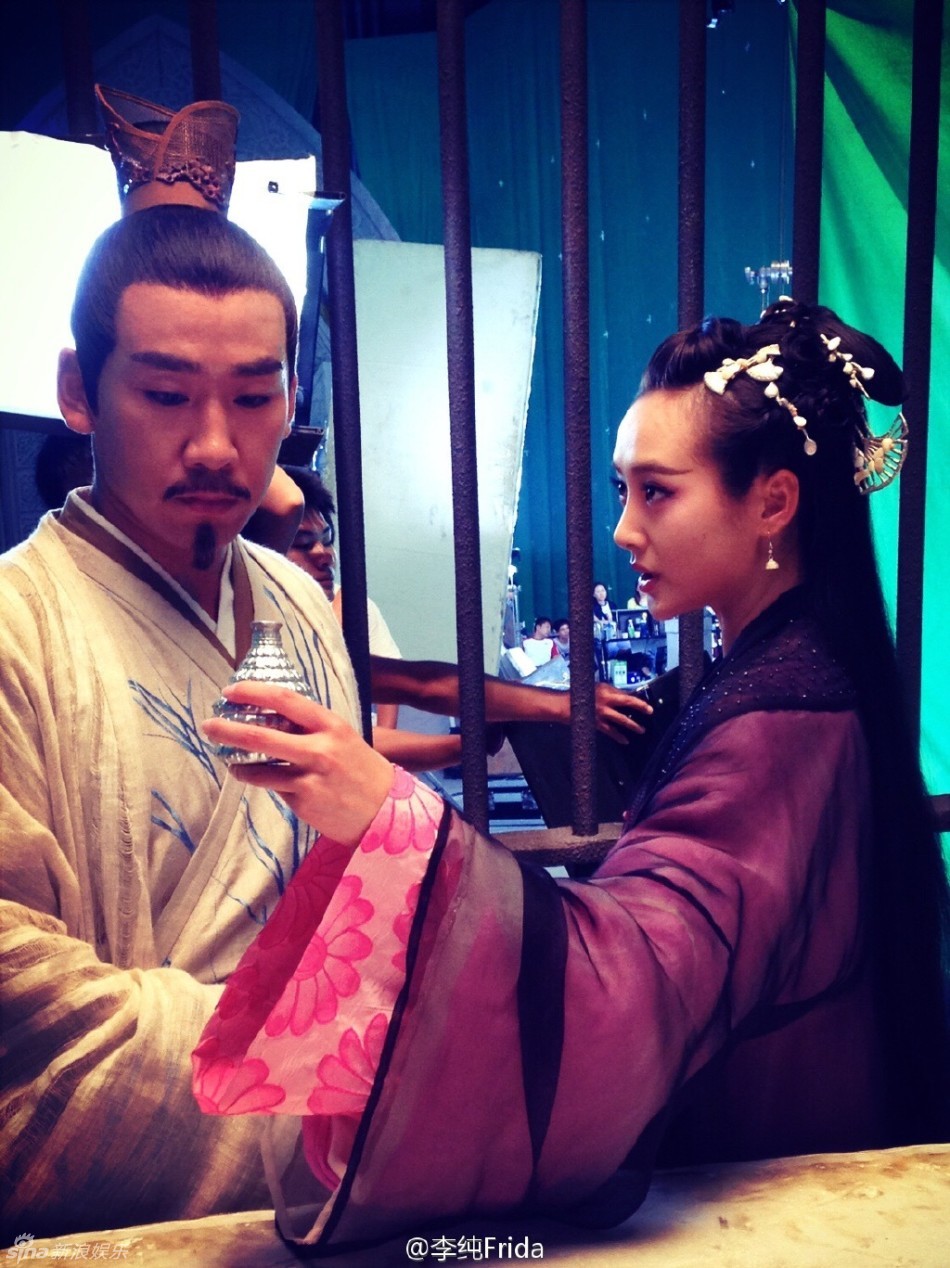 新浪娱乐讯 9月7日,《花千骨》将上演大结局,剧中主角个个翻红.