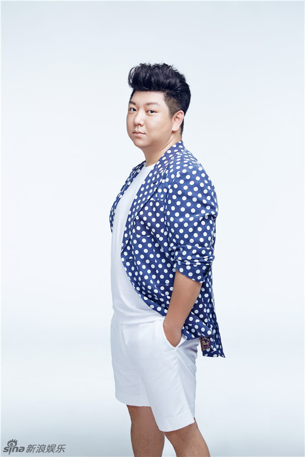 组图:刘天佐写真大片曝光 尽显机智鬼马风_高清图集_新浪网