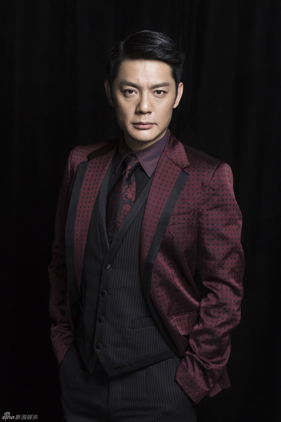 傅程鹏气质儒雅