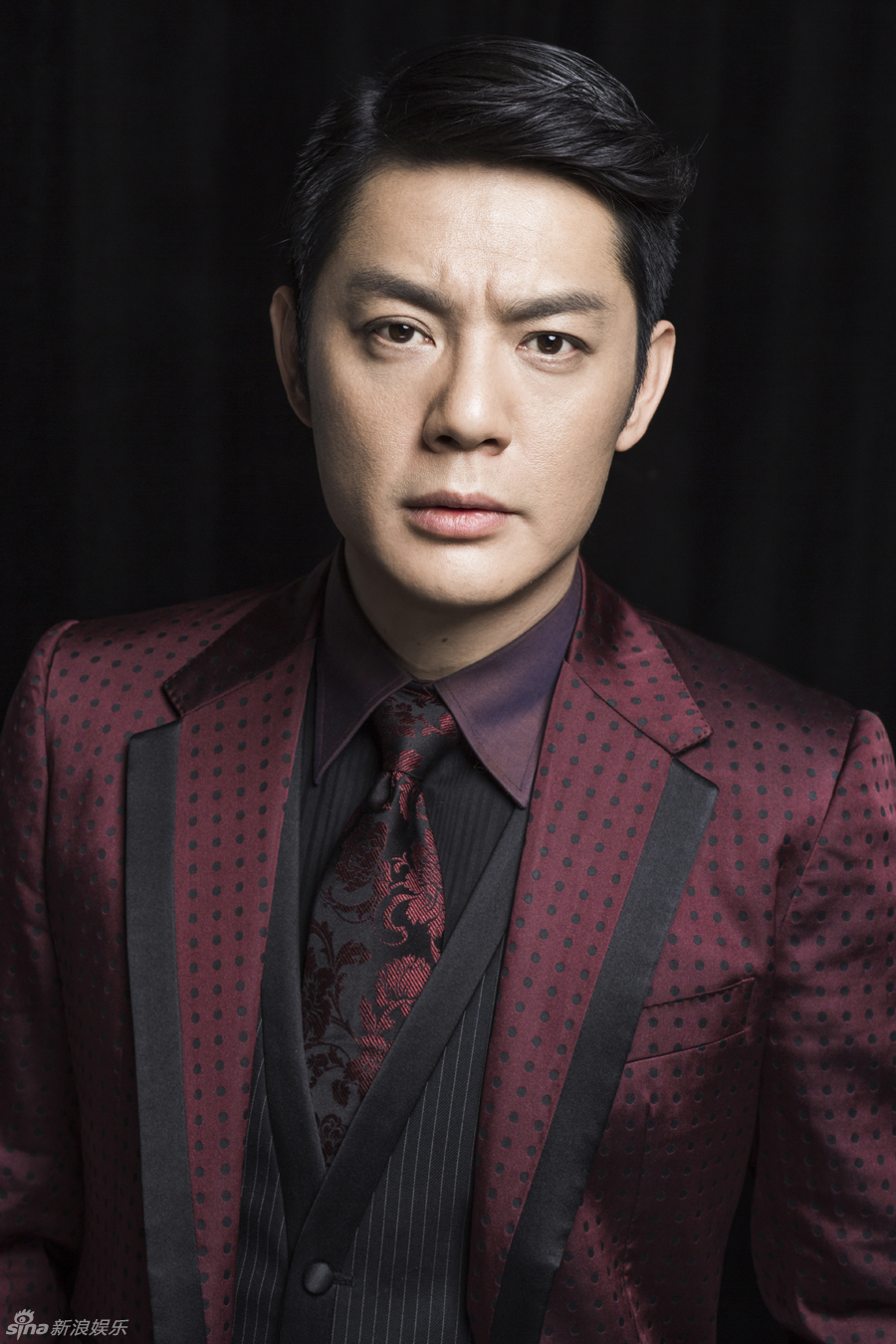 傅程鹏眼神坚毅