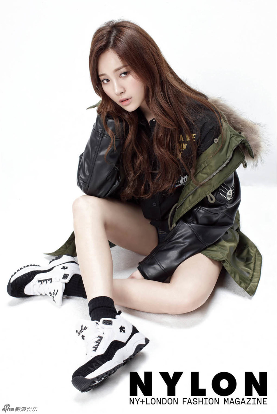 韩团girlsday成员yura写真 俏皮着装秀美腿_高清图集_新浪网