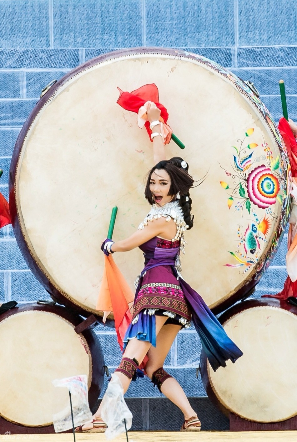 组图:阿朵文化节献苗族鼓舞 展原生态气息_高清图集_新浪网