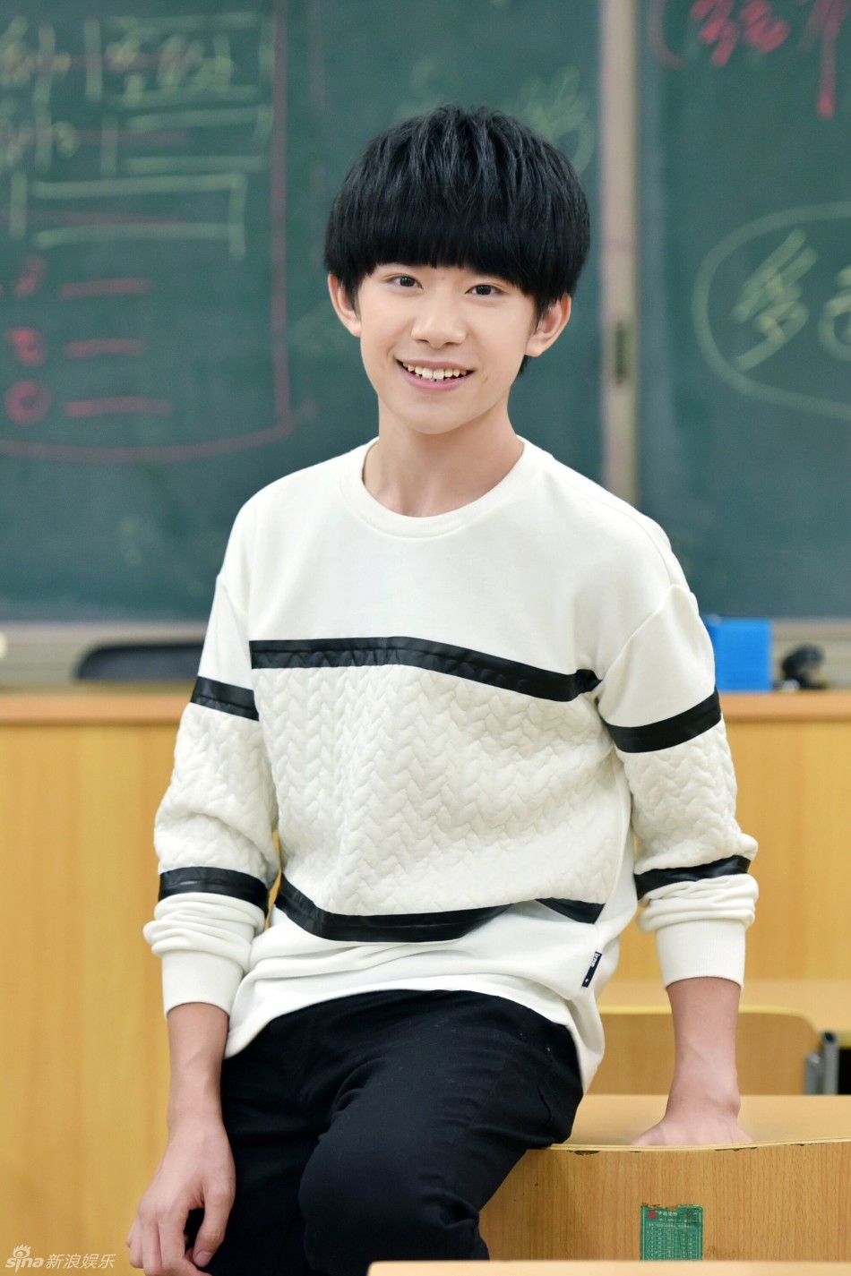 组图:tfboys《剩下的盛夏》mv讲述校园记忆_高清图集_新浪网