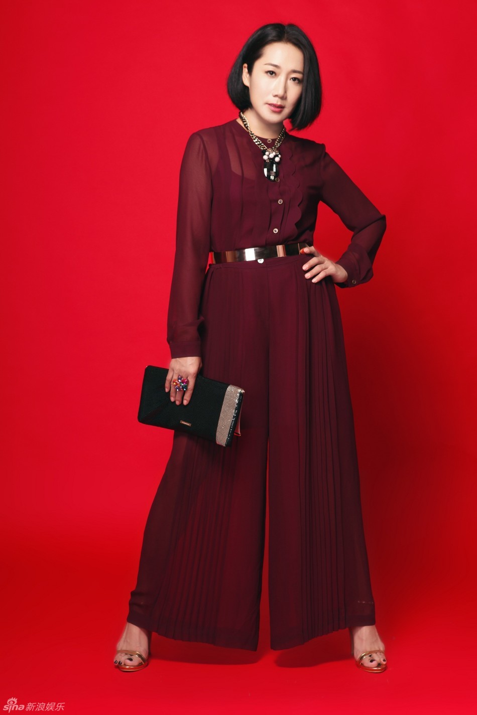 郭虹写真演绎知性女多面魅力