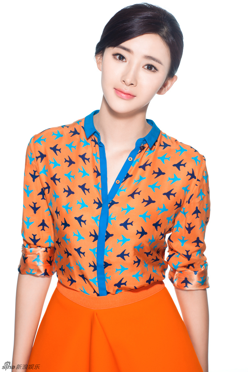 组图:胡丹丹早秋少女写真 明眸善睐青春俏皮_高清图集_新浪网