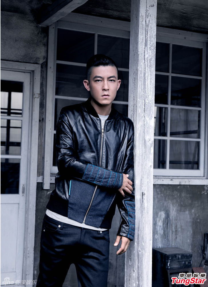 陈冠希皮衣写真风格不羁