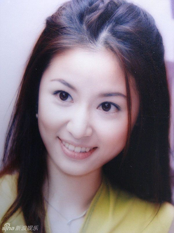 说起林心如,难免不想起那个温柔似水的"紫薇格格",就如《还珠》戏里一