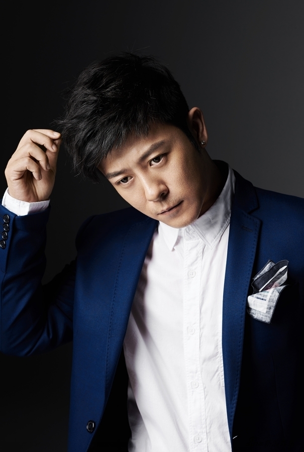 新浪娱乐讯 内地实力偶像演员林申拍摄了一组最新写真,照片中,林申身