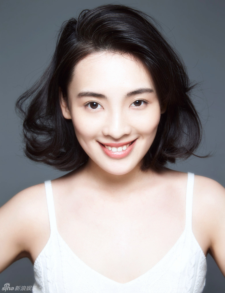 新浪娱乐讯 在热播剧《青春集结号》中饰演教官梁紫一角的青年演员