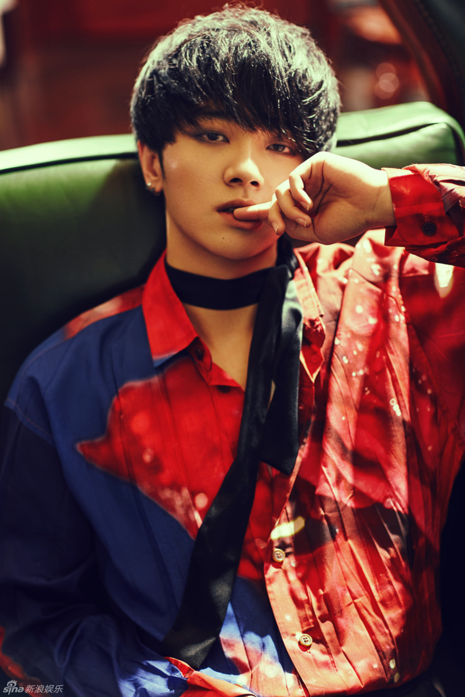 组图:华晨宇性感写真曝光 魅惑十足尽显潮范儿_高清图集_新浪网