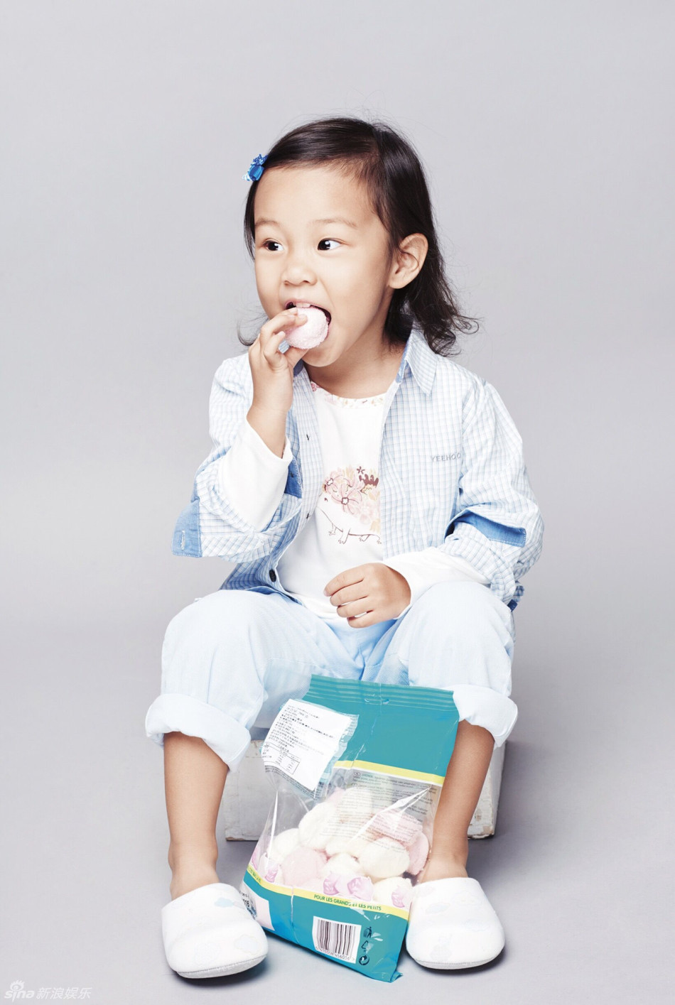 组图:综艺一姐甜馨登封面 眼神逗萌十足可爱_高清图集_新浪网