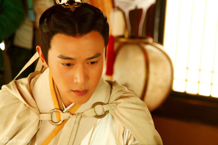 陆毅饰演刘弗陵