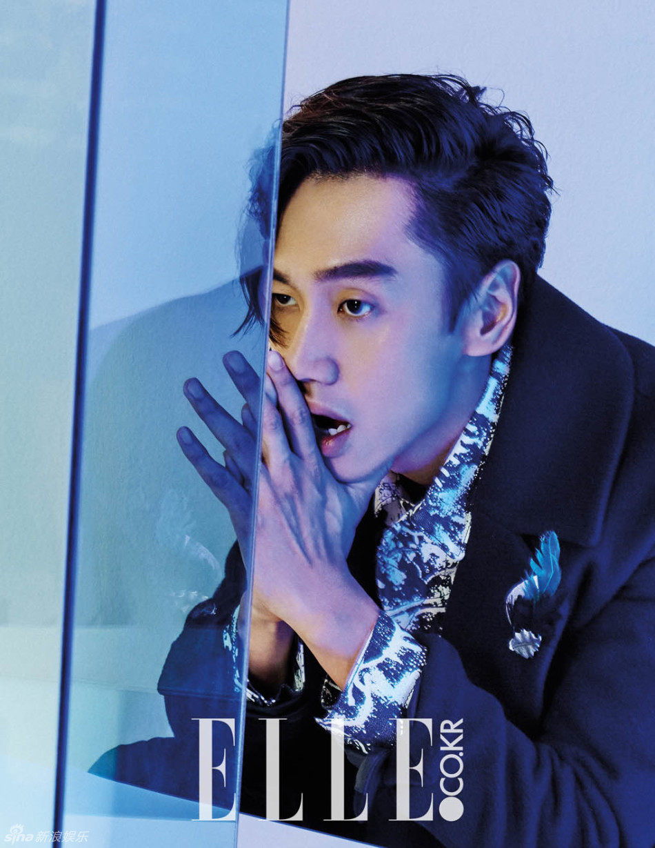 组图:李光洙拍海报严肃脸 拥朴宝英表情高傲_高清图集_新浪网