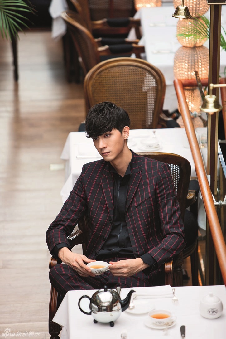 组图:任言恺杂志封面曝光 霸道总裁也有温柔心_高清图集_新浪网