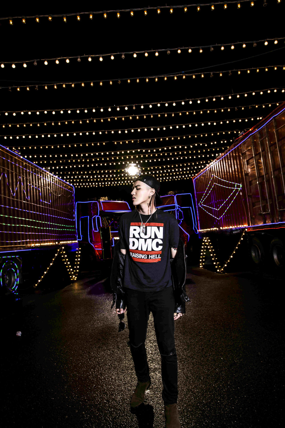 吴亦凡生日会宣传照