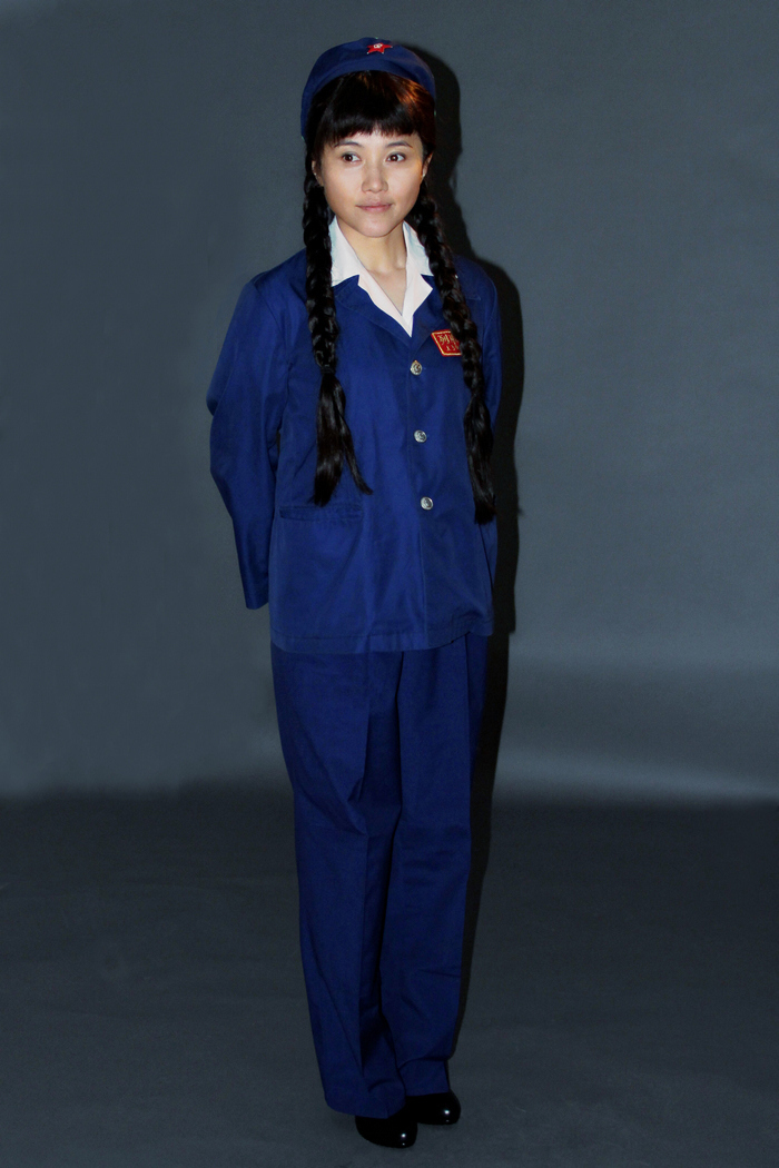 日前,曝出颜丙燕着少女装的定妆照,剧中她将挑战30年的年龄跨度.