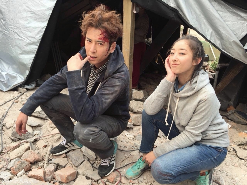 组图:《我们的秘密》韩栋蒋梦婕曝搞怪日常_高清图集_新浪网