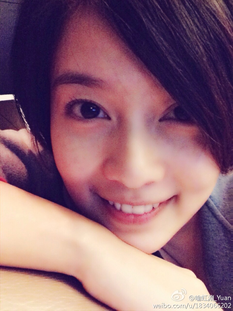 组图:周渝民新婚妻子喻虹渊私照清纯 笑容甜美_高清图集_新浪网