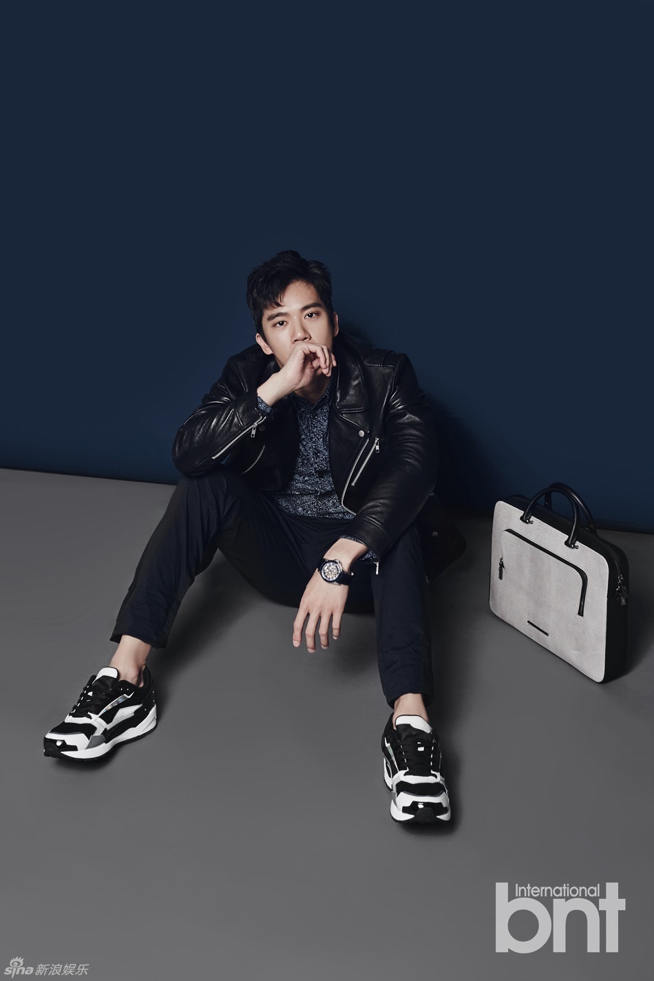 组图:韩星河锡辰帅气写真 轻熟男展双面魅力_高清图集_新浪网