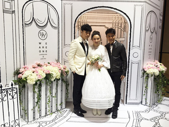 组图:古巨基婚礼现场为爱妻献唱 甜蜜亲吻_高清图集_新浪网