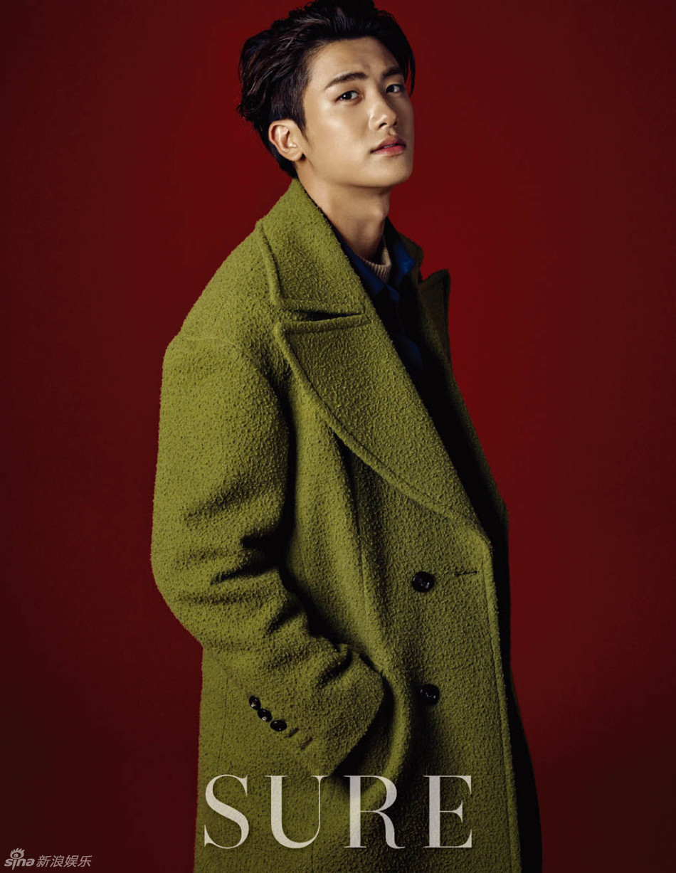 新浪娱乐讯 韩国男团帝国之子成员朴炯植登上时尚杂志12月号封面.