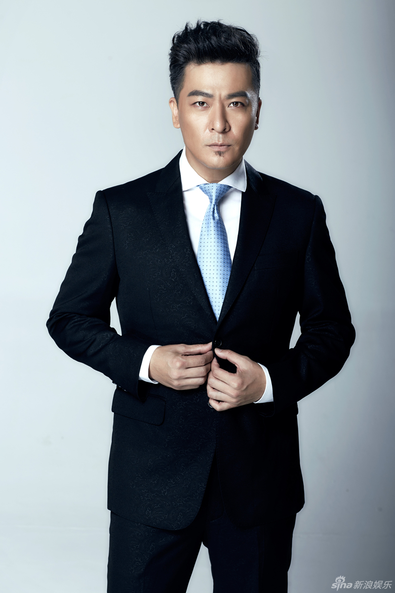 组图:于毅最新写真曝光 画风展霸道总裁范儿_高清图集_新浪网