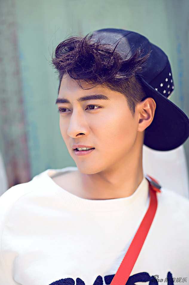 组图:郭家豪曝小清新写真 阳光帅气如邻家男孩_高清图集_新浪网