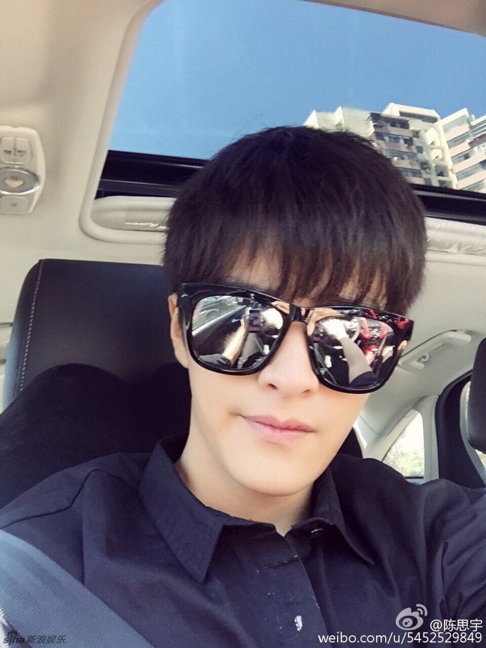 组图:酷帅有型!众星演绎超级墨镜控主题_高清图集_新浪网