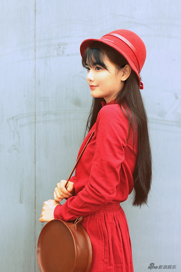 新浪娱乐讯 近日,90后演员南笙曝光了一组最新写真.