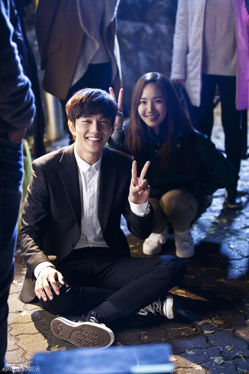 组图:韩星俞承豪朴敏英新剧组cp 高颜值登对_高清图集_新浪网