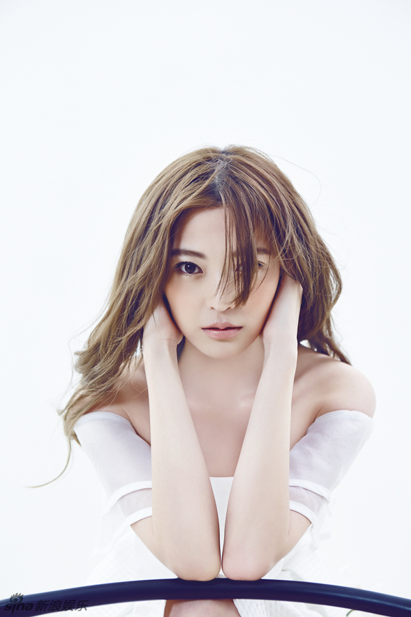 组图:王妍之曝清纯写真 捧花变童话森林少女_高清图集_新浪网