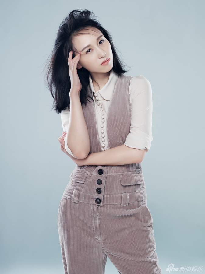 组图:练束梅新写真曝光 优雅清新绽放多面魅力_高清图集_新浪网