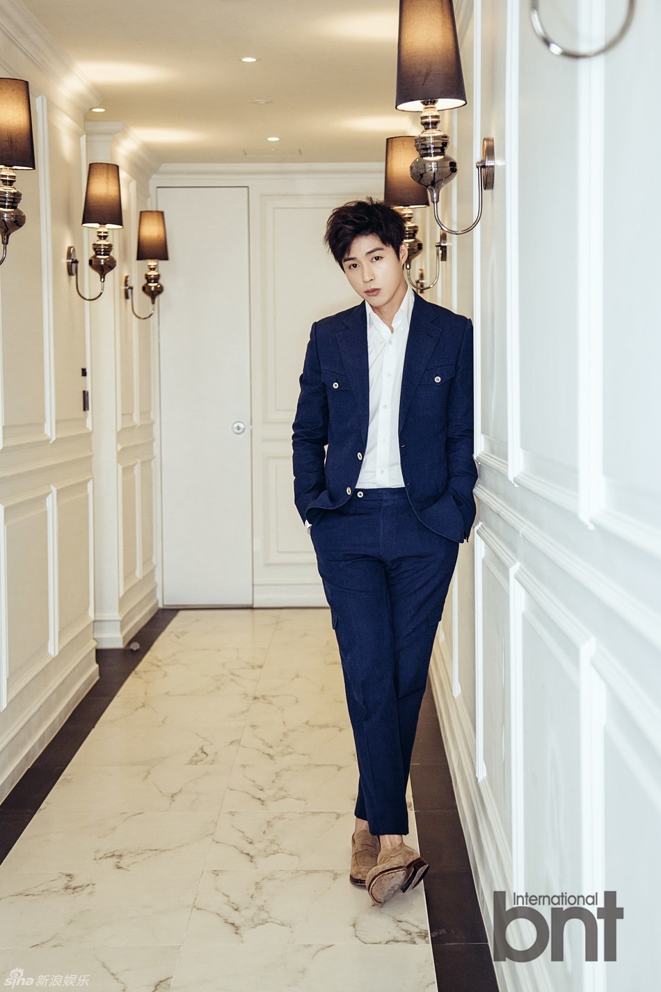 组图:韩星吴闵硕拍写真 展顽皮硬朗多样风格_高清图集_新浪网