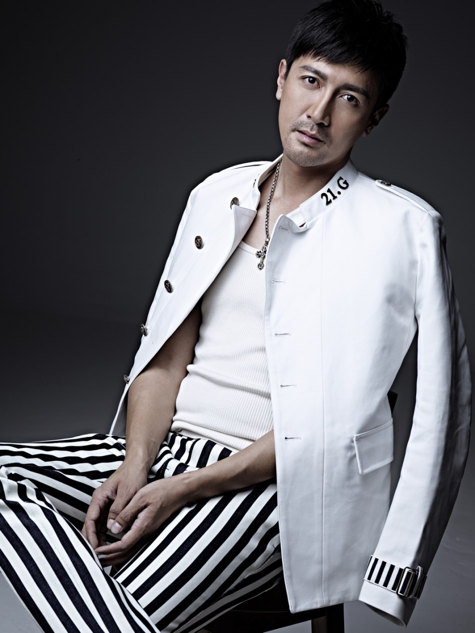 组图:张鲁一曝质感大片 儒雅深沉诠释绅士魅力_高清图集_新浪网