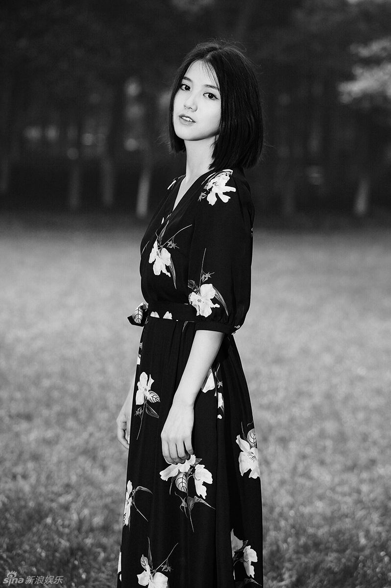 原来,蒋蕊泽正在为拍戏做准备进行训练.