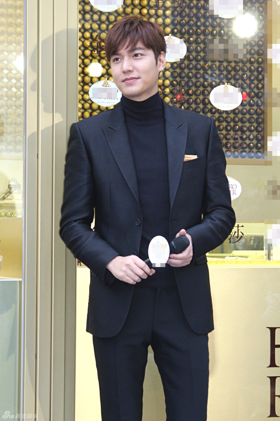 李敏镐肿脸不见帅回来了