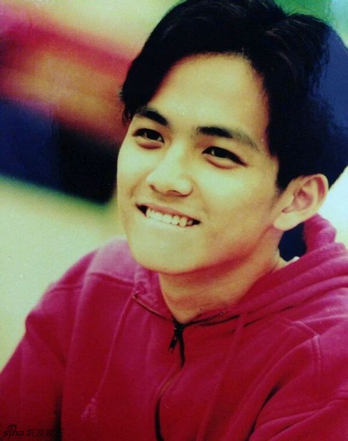 新浪娱乐讯 据全民星探报道,钟汉良近日飞赴泰国拍摄