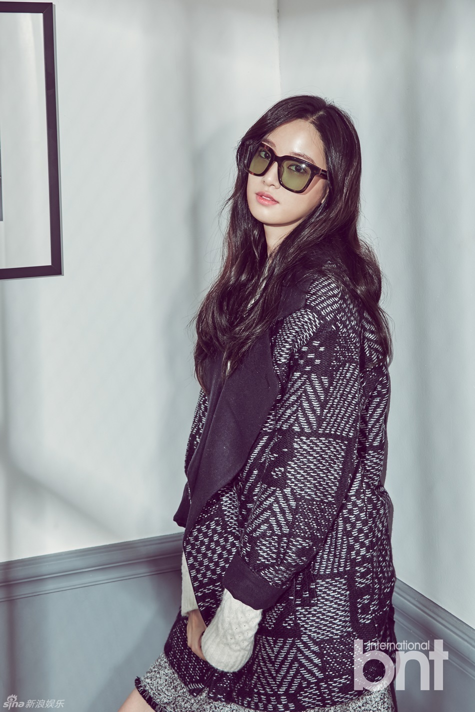 组图:韩星李珠妍拍写真 干净白毛衣曼妙清纯_高清图集_新浪网