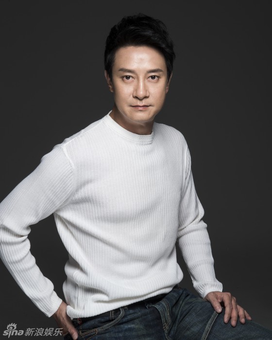 组图:刘锡明黑白写真大片 低调沉稳显熟男本色_高清图集_新浪网