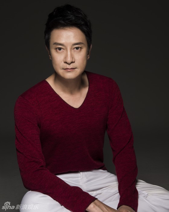 组图:刘锡明黑白写真大片 低调沉稳显熟男本色_高清图集_新浪网