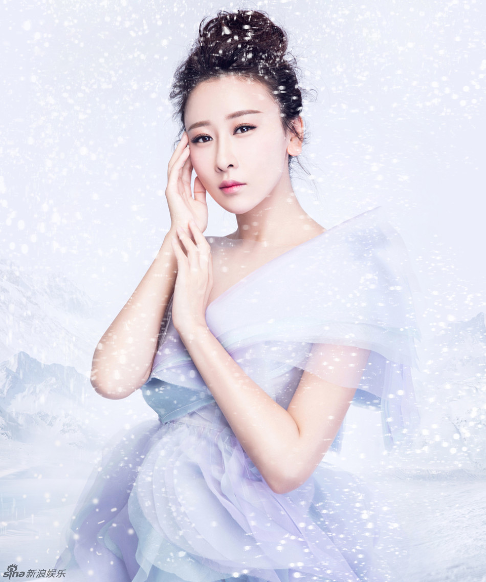 组图:毛俊杰飘雪写真上线 点燃圣诞气氛_高清图集_新浪网