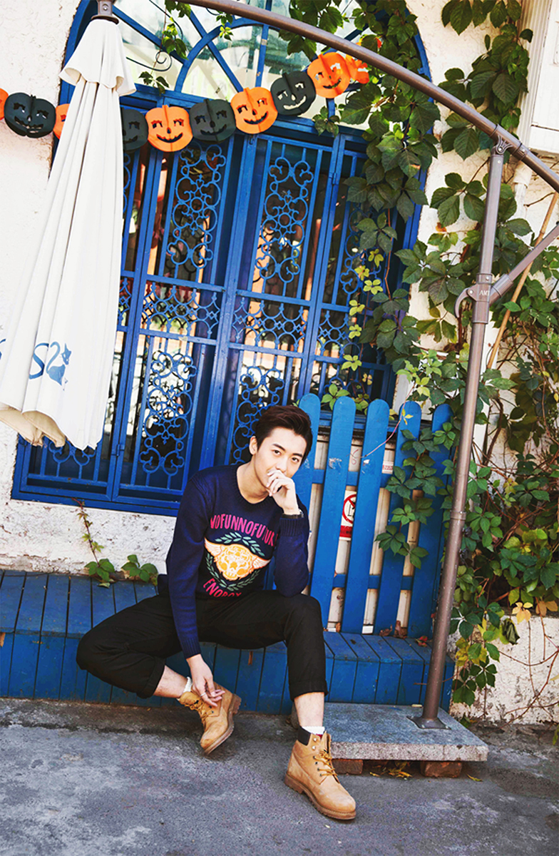 组图:赵志伟冬日写真 潮范儿十足引领街头时尚_高清图集_新浪网