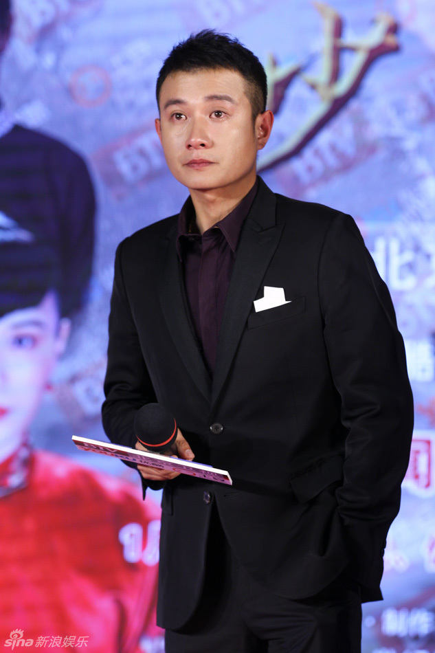 组图:《少帅》发布会 文章现身哭红双眼_高清图集_新浪网