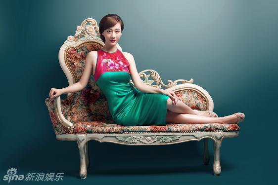 组图:唐妤萌魅惑复古写真 尽显优雅女王范儿_高清图集_新浪网