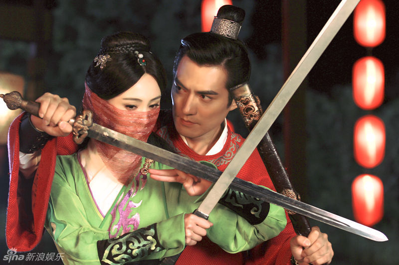 组图:《五鼠闹东京》展昭严屹宽红衣潇洒_高清图集_新浪网