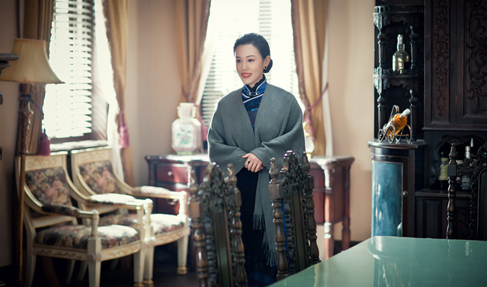 组图:高丽雯《少帅》演宋美龄 女承母业