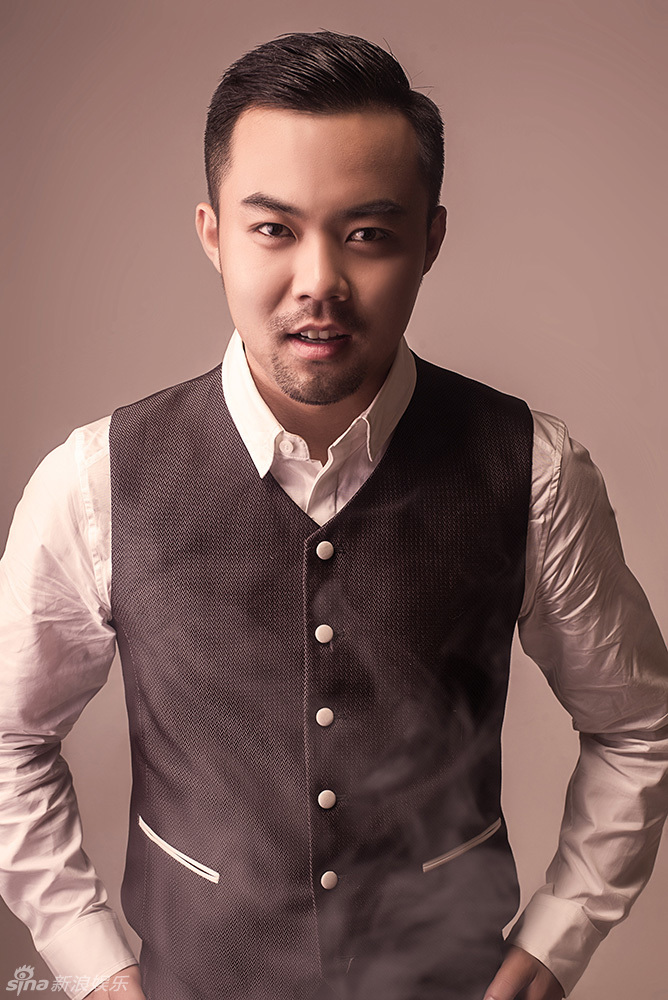 组图:崔志佳帅痞写真 鬼马逗萌形象颠覆_高清图集_新浪网