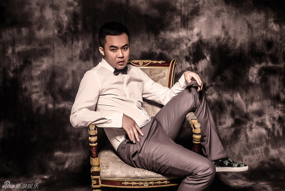 组图:崔志佳帅痞写真 鬼马逗萌形象颠覆_高清图集_新浪网