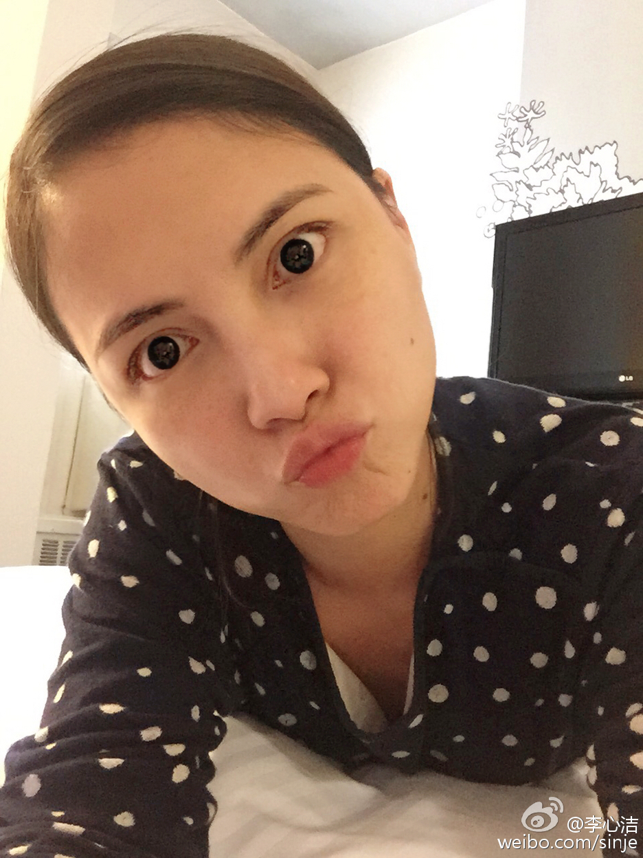 李心洁喜怀双胞胎 40岁皮肤光滑似少女